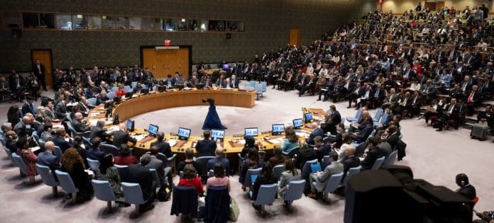De 15 medlemmer af FN's Sikkerhedsråd mødes for at diskutere konflikten i Gaza