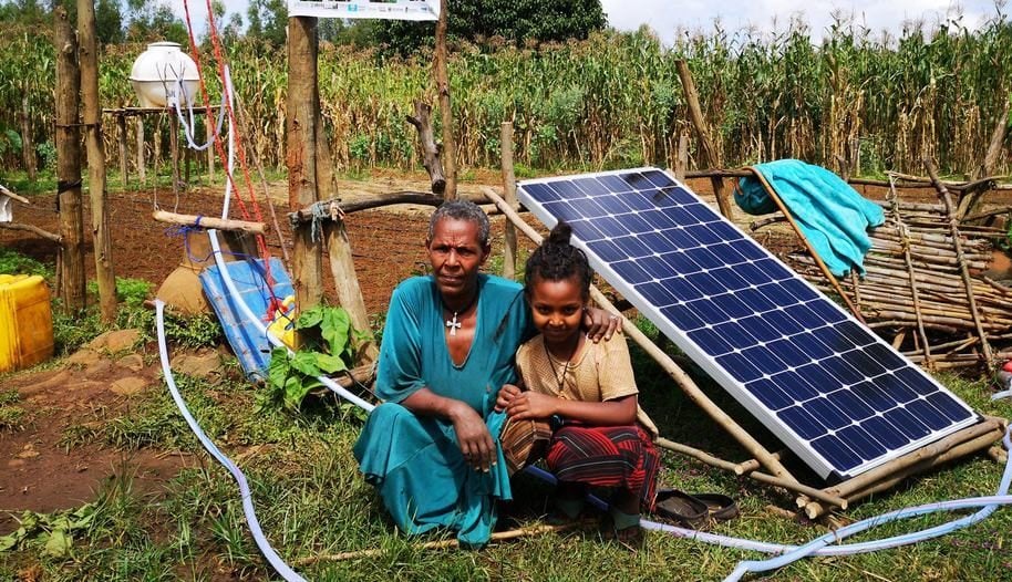 Farmere i Etiopien benytter sig af solenergi.