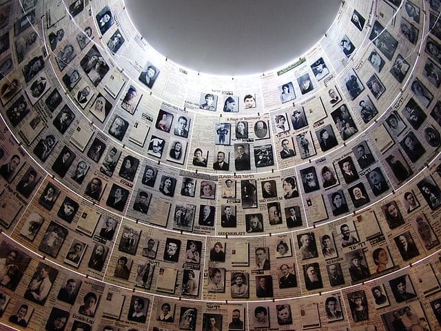 Hall of Names i Yad Vashem. Foto: Wikimedia/Creative Commons Attribution 2.5