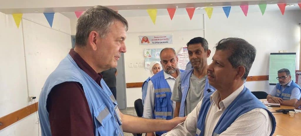 Philippe Lazzarini, lederen af UNRWA, siger, at det er uansvarligt at sanktionere en organisation og et helt samfund, den betjener, på grund af anklager om kriminelle handlinger mod nogle individer. Foto: UNRWA.