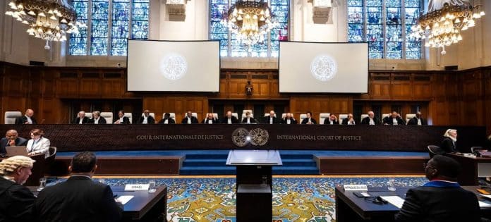 Den Internationale Domstol hører sagen mellem Sydafrika og Israel i Haag.
