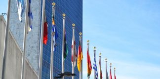UN Building - Flag
