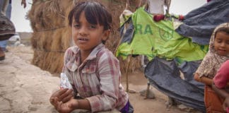 Υεμένη, παιδί σε καταυλισμό εσωτερικά εκτοπισμένων
