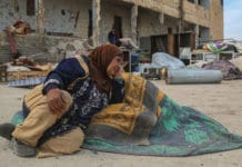 εκτοπισμένη γυναίκα στη Συρία