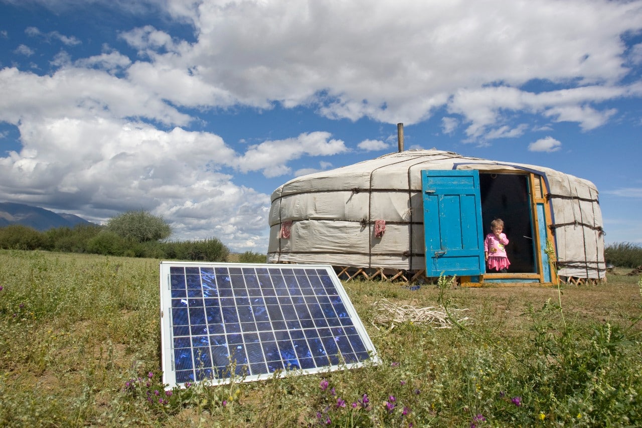 Mongolian Family uses solar energy to power home