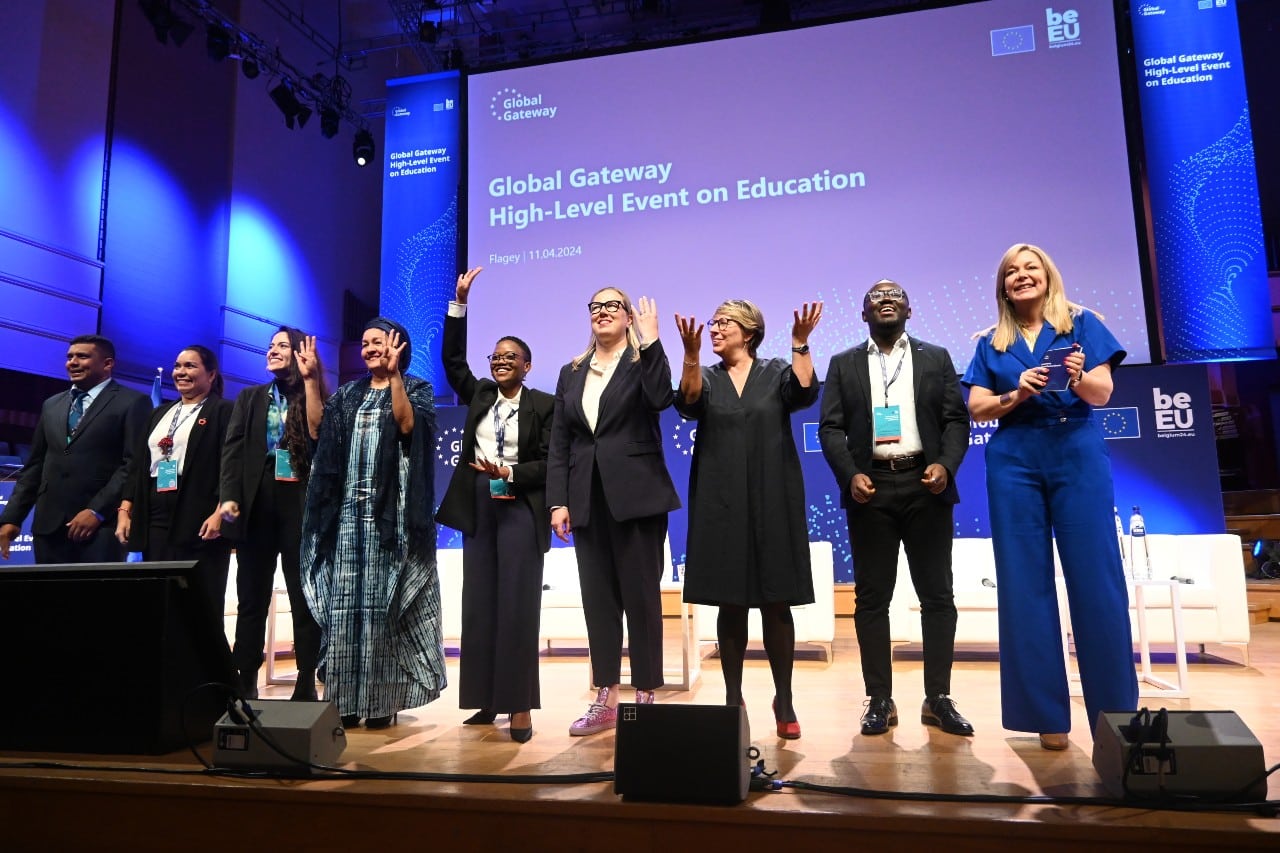 Deputy Secretary-General, Amina J. Mohammed with speakers and organisers at the opening of the #GlobalGateway High-Level Education Event. © UN\Ula Wojciechowska