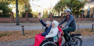 Cycling Without Age, ciudadanos mayores en paseo por bici