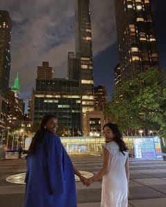 Kuvassa kaksi tyttö Transforming Education Summitissa, New Yorkissa 2022