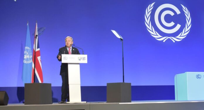 le Secrétaire général de l'ONU à la tribune de la COP26