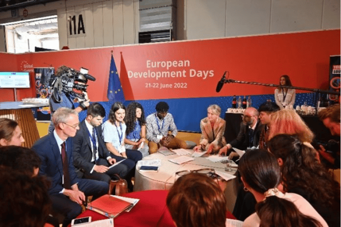La jeunesse donne ses recommandations à l'ONU et à l'UE lors des journées européennes du développement