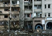 Immeubles détruits par les bombardements en Ukraine