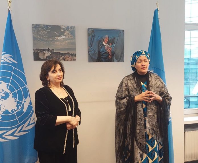Amina Mohammed, Vice-Secrétaire générale des Nations Unies (à droite), et Sima Bahous, Directrice exécutive d'ONU-Femmes (à gauche), en visite à Bruxelles après leur visite en Afghanistan