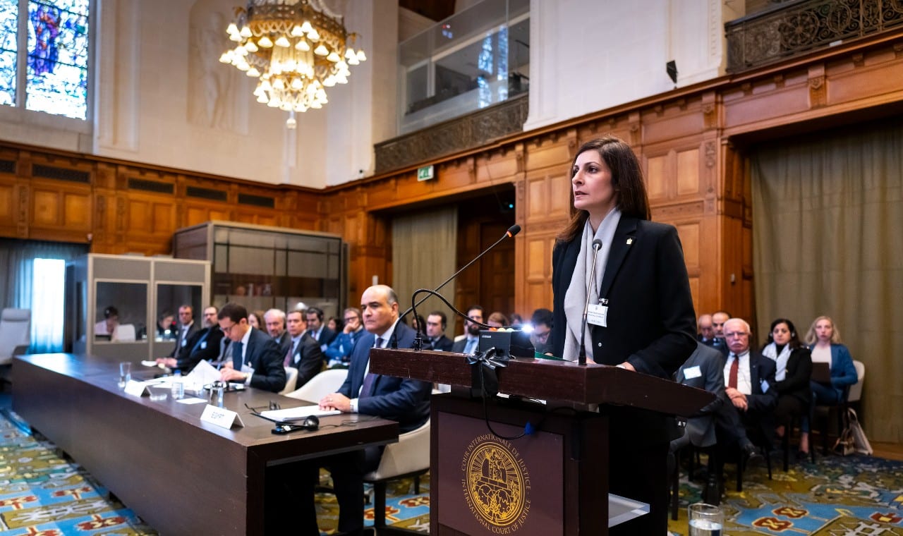 Mme Jasmine Moussa, conseillère juridique, cabinet du ministre des affaires étrangères, ministère des affaires étrangères de la République arabe d’Égypte
