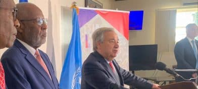 António Guterres heimsótti Haítí í júní og ræddi við blaðamenn í Port-au-Prince.