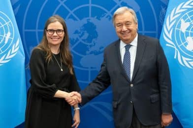António Guterres heilsar Katrinu Jakobsdóttur.