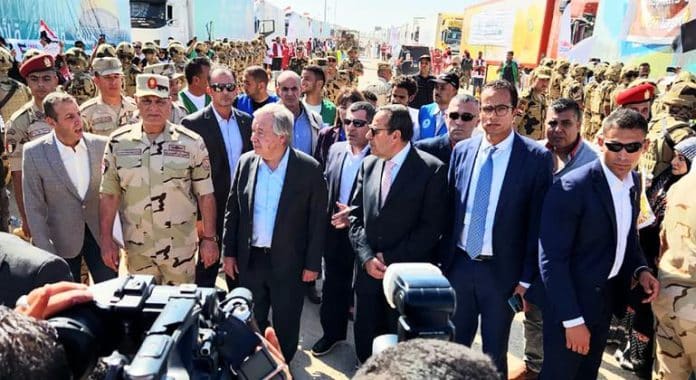 Antóio Guterres kom í dag til Rafa landamærastöðvarinnar. Mynd: UN Egypt/Mohamed Elkoossy
