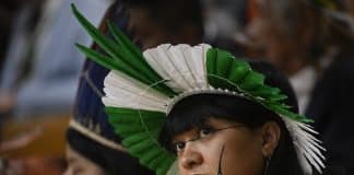 La deputata indigena Celia Xakriaba durante una sessione della Corte suprema brasiliana.