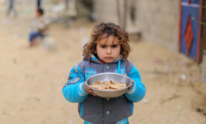Bambina a Gaza