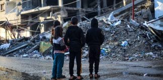 Gaza - 23 milioni di tonnellate di detriti richiederanno anni per essere rimossi e la malnutrizione acuta raddoppia in un mese
