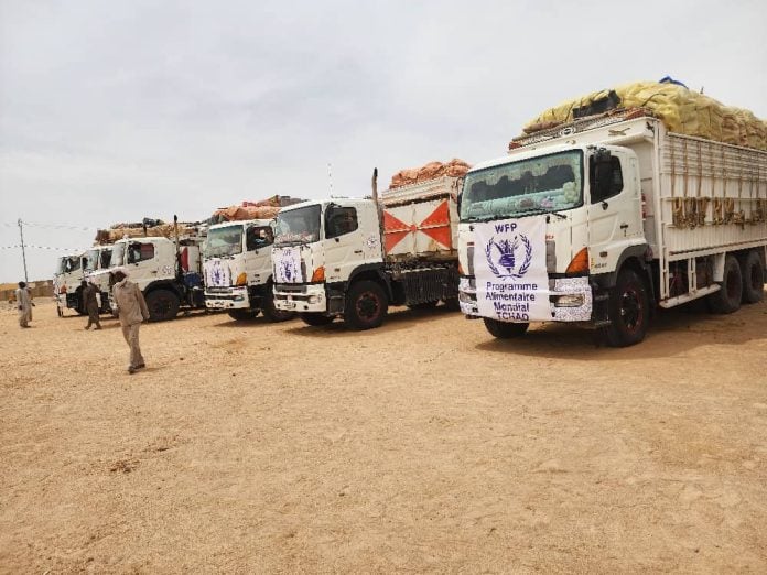 Sudan. 16 camion con 579 tonnellate di merci hanno attraversato il confine da Tine (Ciad) al Nord Darfur (Sudan).