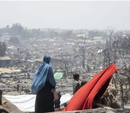 Una settimana dopo che un incendio di vaste proporzioni ha devastato diversi campi di Cox's Bazar, i rifugiati, le comunità ospitanti e la comunità umanitaria si stanno adoperando per riprendersi.