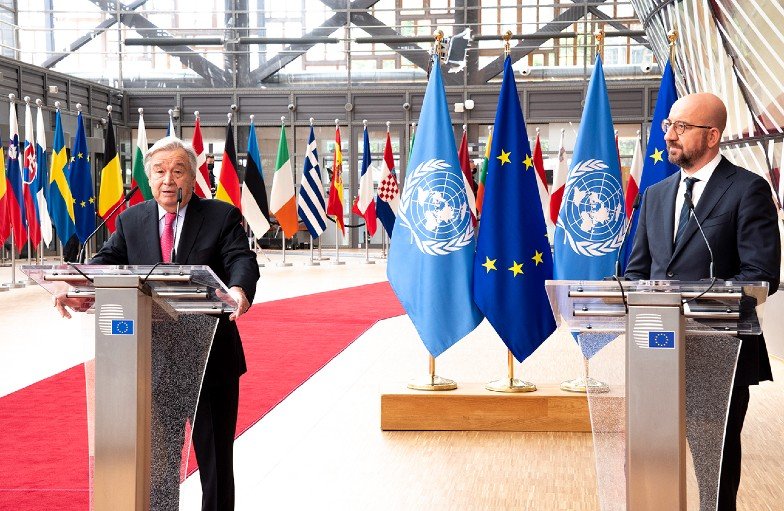 Secretaris-Generaal Antonio Guterres met Charles Michel, voorzitter van de Europese Raad