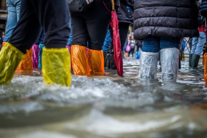 Overstromingen in Europa © Jonathan Ford, Unsplash