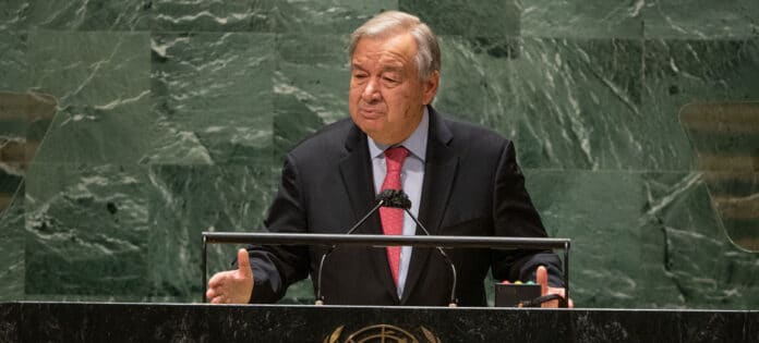 VN-Secretaris-Generaal António Guterres bij de opening van de 76e Algemene Vergadering