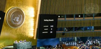 In totaal stemden 141 landen voor de resolutie, die de soevereiniteit, onafhankelijkheid en territoriale integriteit van Oekraïne opnieuw bevestigt. ©UN Photo/Loey Felipe: Zicht op de vergaderzaal van de Algemene Vergadering na de stemming.