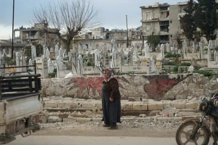 De schade in de stad Jandairis, op het platteland in het noorden van Aleppo, na de aardbeving