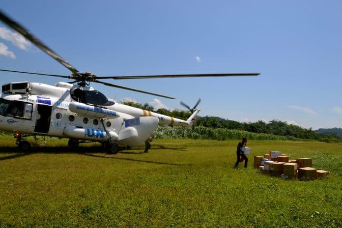 Helikopter landing DRC afgebeeld in foto.