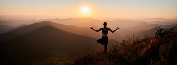 Yoga-helse-fjell