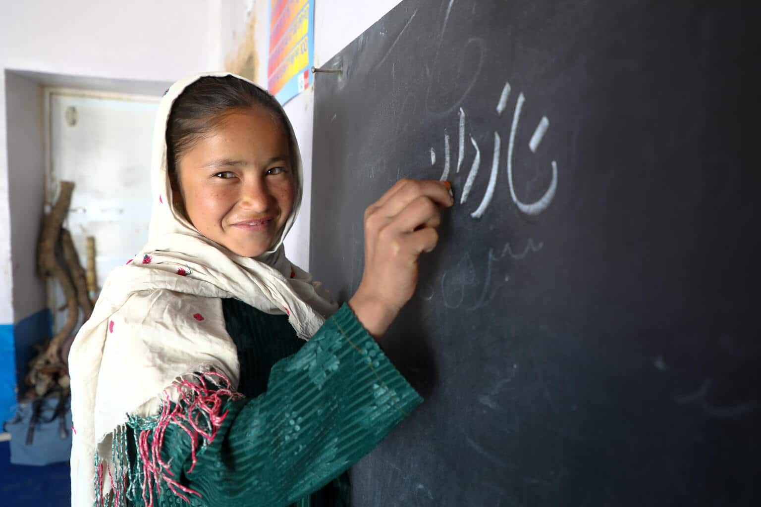 afghan school girl