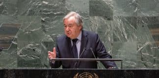Secretário-Geral António Guterres discursa numa reunião da Câmara Municipal com a sociedade civil por ocasião da Sexagésima Sétima Sessão da Comissão sobre o Estatuto das Mulheres.